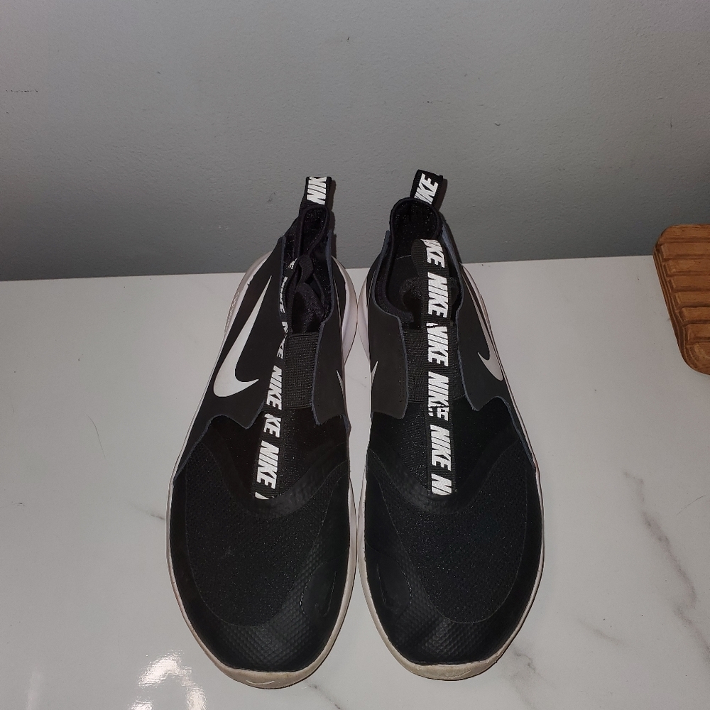 Nike Flex Runner Black and White Shoes